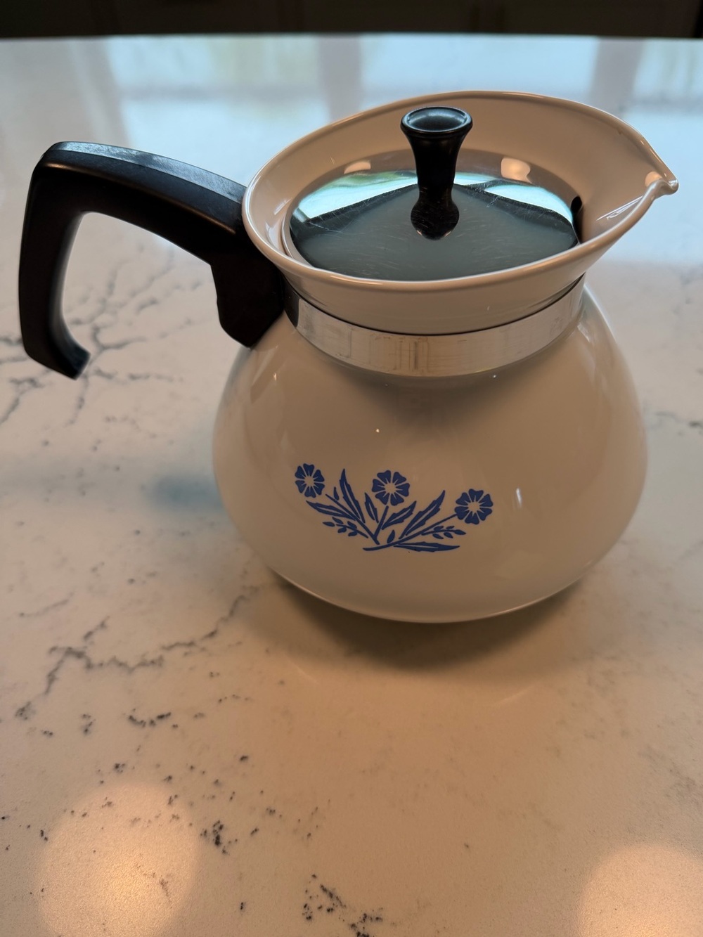 Vintage Corning Ware Blue Cornflower 6C teapot with side stamp $ original lid